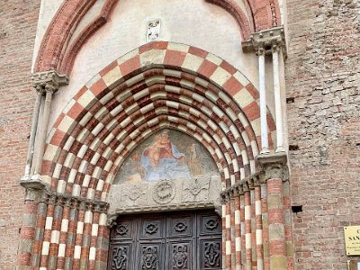 Monday, 13 March 2023 The beautiful door of Cjiesa di San Domenica.  The site dates back to the 1300s.