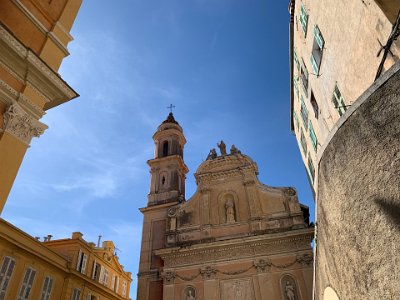 Thursday, 16 March 2023 The adjacent church is La Chapelle des Penitents Blancs (Chapel of the White Penitents), a brotherhood based on piety & Christian charity...also closed.