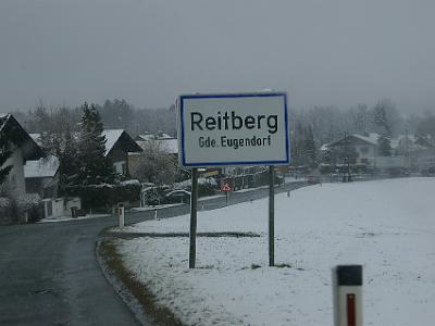 Tuesday 11  April, 2006   . . . through Reitberg, then Neuhofen Kraiwiesen and on to . . .