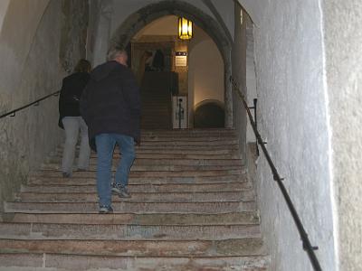 Monday 10  April, 2006   We climb the stairs