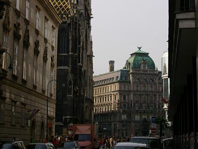 Sunday 9  April, 2006  St. Stephen's Cathedral (German: Stephansdom) is on the left.