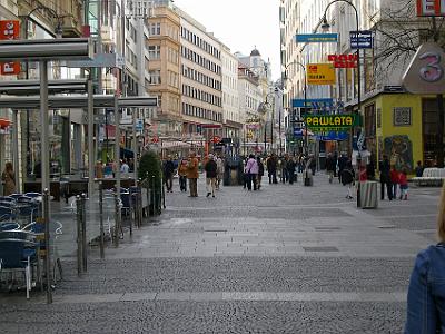 Sunday 9  April, 2006  Looking down the plaza of the Karntnerstrasse.  It's still fairly empty.