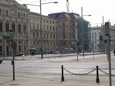 Sunday 9  April, 2006  The casino is the big building on the left, also in Kärntner Straße.