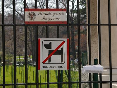 Sunday 9  April, 2006  We walk past the Burggarten where dogs are banned. The garden contains monuments of Mozart, Goethe and Emperor Franz Joseph I.  A  Butterfly House was constructed in the Burggarten in 1901.