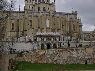 Thursday 6 April, 2006  The Manzanares River is near where the ancient palace was, so the Muslims called it al-Majri (source of water).  From this came the naming of the site as Majerit, which later evolved into the modern-day spelling of Madrid.