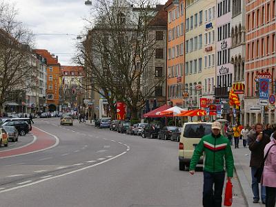 Friday 14 April, 2006  Marienplatz becomes a road open to vehicular traffic. When Dean looked at this picture he said that, when he lived in Munich, he lived in the orange building at the bottom left.