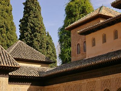 Sunday 2 April, 2006  The Court of the Lions was commissioned by the Nasrid king Muhammed V. Its construction started in the second period of his reign, between 1362 and 1391 - 100 years before the reconquest of Granada.