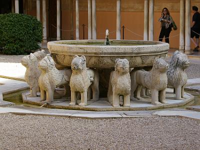 Sunday 2 April, 2006  The Fountain of Lions is an alabaster basin supported by the figures of twelve lions in white marble. This is curious because Islam usually does not represent humans or animals in any form. It could be because the rest of Spain was now under Christian control and many of the ideas for this palace were imported from Christian Seville.