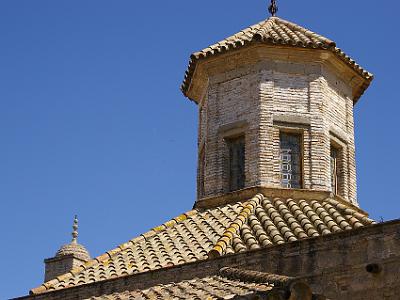 Wednesday 29 March, 2006  The octagonal tower of the mezquita. This was also the most magnificent weather we had in the whole time we were away. 24° and brilliant blue skies.