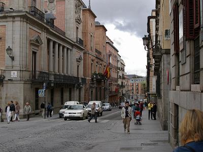 Thursday 6 April, 2006  We walk down Calle Mayor  towards the palace area - the street sign reads Plaza de la Villa.