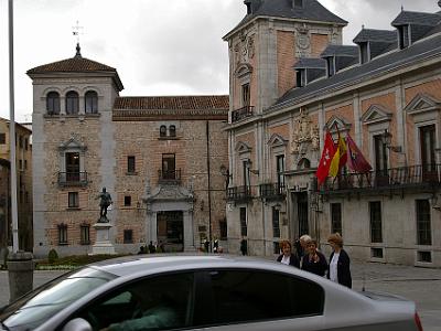 Thursday 6 April, 2006  The Plaza de la Villa is occupied by the Casa de Cisnero. It was originally a palace constructed in 1537 for the Cardinal Cisneros. It has recently been restored and now houses various Town Hall departments.