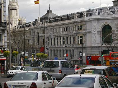 Friday 7 April, 2006  The junction of Gran Via and Calle de Alcalá.  Ahead of us is the Bank of Spain established by Carlos III in 1872 and constructed between 1884 and 1891.