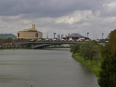 Thursday 23 March, 2006  The Expiration Christ  Bridge over the Rio Guadalquivir. This is the only navigable river in Spain and ships can reach Sevilla from the Atlantic Ocean. On the other side is the Isla Mágica Theme Park.  It was closed for the winter.