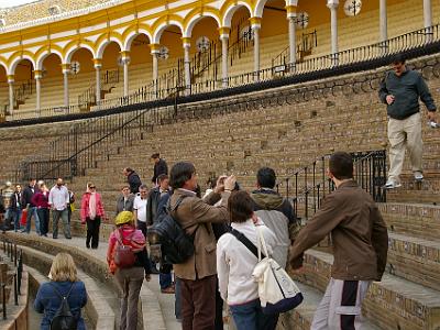 Thursday 23 March, 2006  Construction began in 1749 of a circular ring to take the place of the rectangular bullring previously located here. Later, in 1761, the construction began to incorporate ochavas (each ochava being equivalent to four arches).