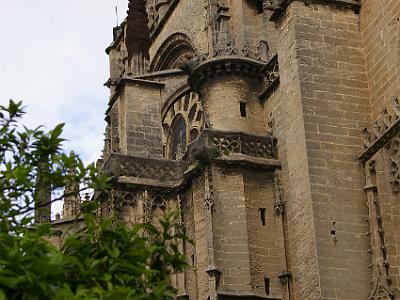 Thursday 23 March, 2006  Construction of the cathedral began in 1402 (90 years before Columbus sailed for the new world) and continued into the 16th century.