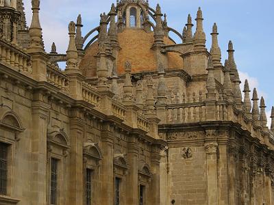 Thursday 23 March, 2006  Its central nave, with the domelike structure, rises to a height of 42 metres.