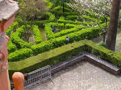 Sunday 26 March, 2006  Jardín del Estanque was named after the large water reservoir which formed the basis for the pool, a cistern which once collected water for the palace and for irrigation.