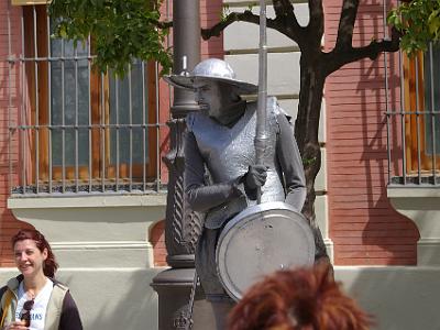 Sunday 26 March, 2006  Back in the plaza outside the Alcazar, a mime was playing Don Quixote.