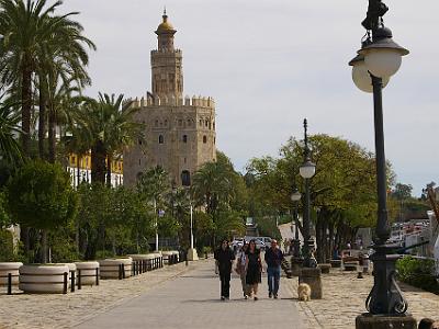 Sunday 26 March, 2006  Today the tower is a naval museum, containing engravings, letters, models, instruments, and historic documents. The museum outlines the naval history of Seville and the importance of its river.