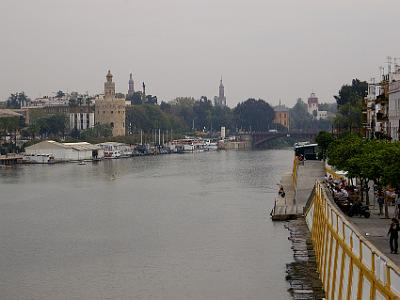 Monday 27 , 2006  We wandered over to the Triana neighbourhood . . .