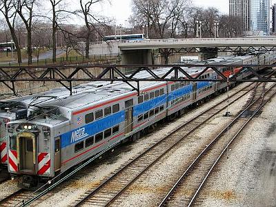 Monday 20 March, 2006  These are the inter-city trains running parallel with Michigan Ave. Suburban trains run through the city itself in many places.