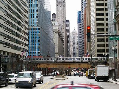 Monday 20 March, 2006  We're now travelling along W Wacker Drive. This follows the south side of the Chicago River.