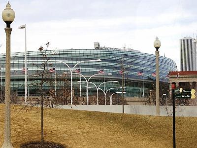 Monday 20 March, 2006  The bus takes us past the Soldier Field stadium